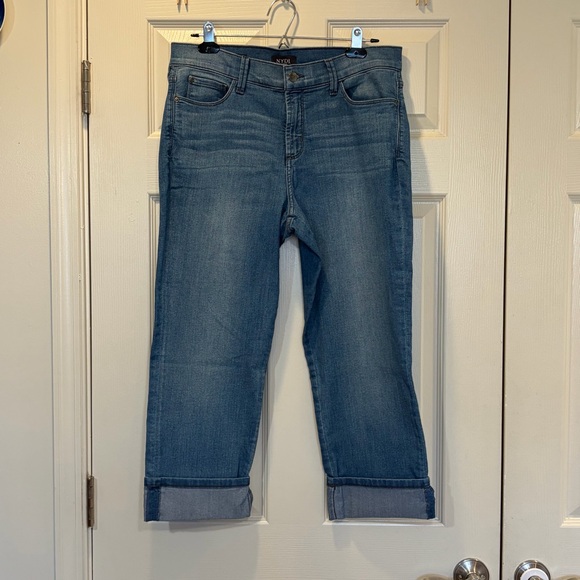 NYDJ Denim - NYDJ Women’s Dayla Wide Cut Off Capri Jean With Lift Tuck Technology Size 12